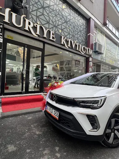Huriye Kıvılcım Kuaför ve Güzellik Salonu 2