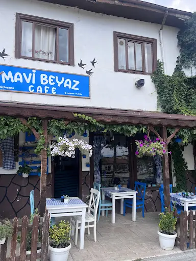 Mavi Beyaz Cafe