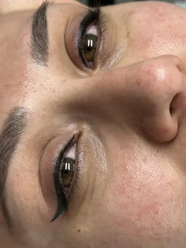 Bijela cosmetic&beauty 3