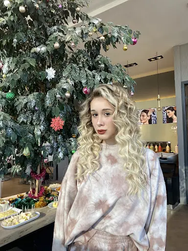 Paris Kuaför İncek 3