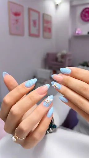 Lola Beaute Studio 4