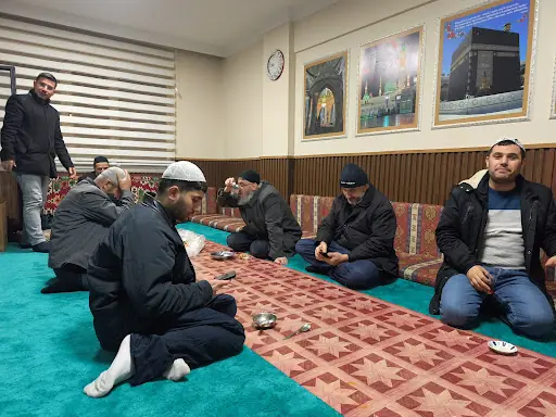 Uzundere Serhendi Dergahı – Diğer (Güzellik), İstanbul (2. fotoğraf)
