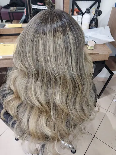 Ebru Bayan Kuaförü 5