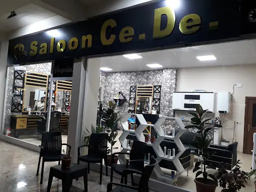 Saloon Ce. De. 3
