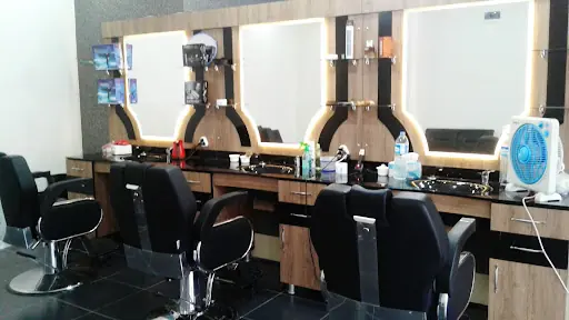 Saloon İbrahim Bayan Kuaförü