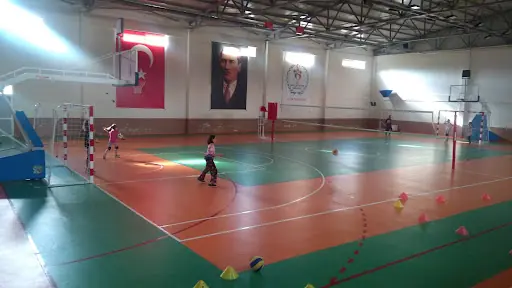 Erfelek Kapali Spor Salonu 2