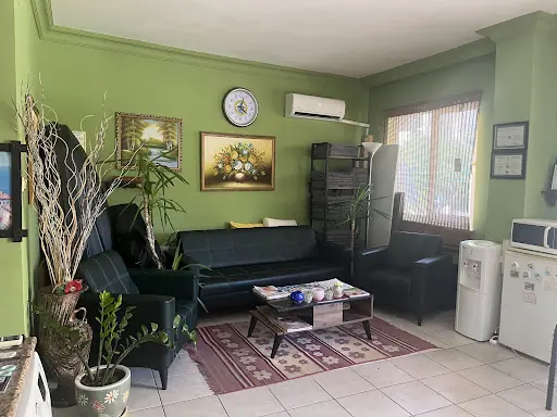 Natural Massage Salon 4