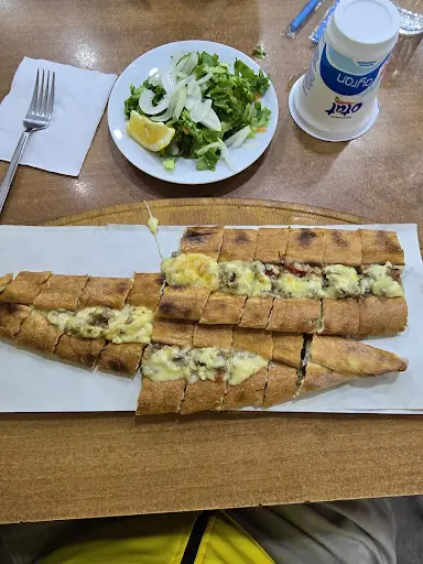 Lezzet Pide Döner 3