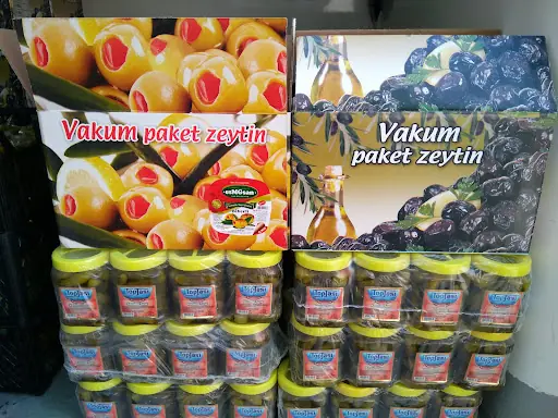 Tombak Market 3
