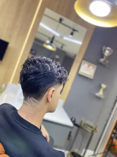 Emre Söyler hair master erkek kuaförü 4