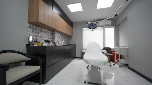Burun Estetiği- Liposuction- Meme Estetiği-Karın germe -Op.Dr Ekrem KESKİN 4