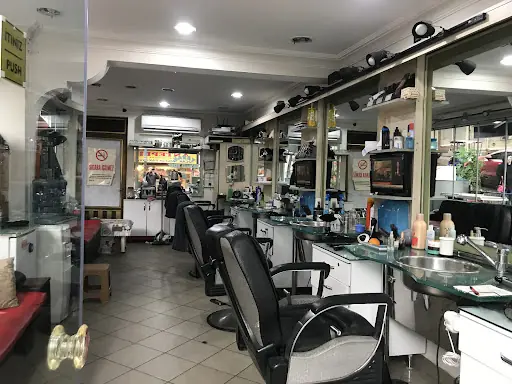 Saray Erkek Kuaförü