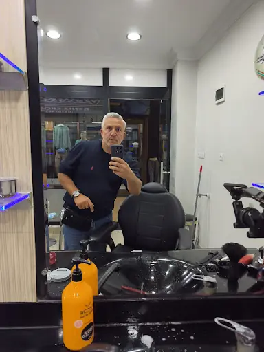 KONUK ERKEK KUAFÖRÜ PENDİK 5