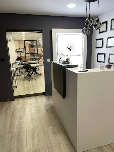 Serap Toraman Kalıcı Makyaj & Phi Studio