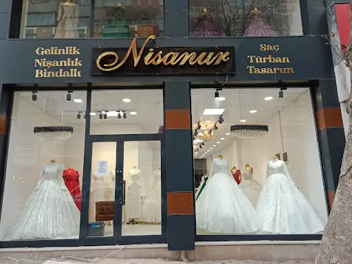 Nisanur Gelinlik