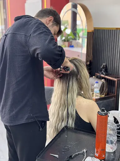Sevdaliza Vip Hair Studio 4