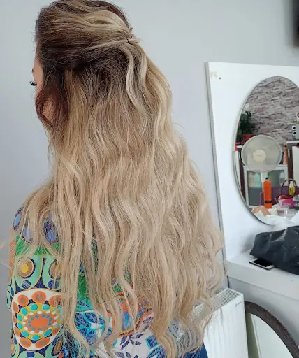 NAZ BAYAN KUAFÖR (TATTOO&PİERCİNG) 2