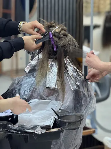 Sevdaliza Vip Hair Studio 2