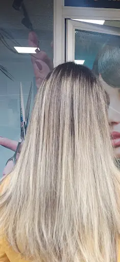 Nesrin geçkin hair style