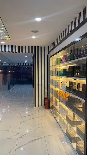 CLİNİCSAM ESTETİK VE GÜZELLİK MERKEZİ 4