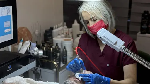 GÜLAY BEAUTY SALON – Tırnak / Nail Studio, İstanbul (2. fotoğraf)