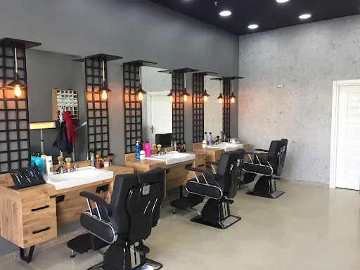 By Kıvırcık | Erkek Kuaförü - Barber Saloon - Başakşehir 2