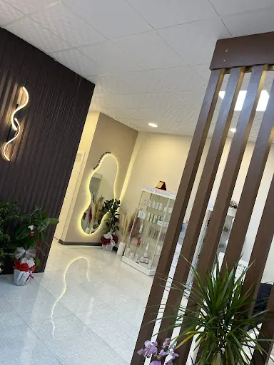 Mones Beauty Center