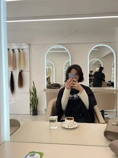 Sheen Coiffeur 4