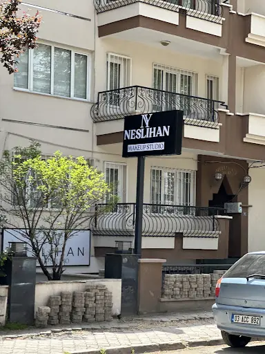 Neslihan makeup studio 3