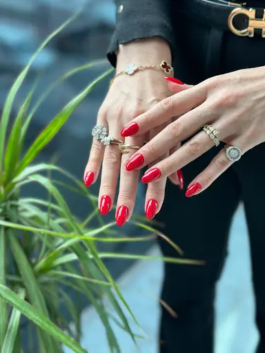 OJEMEL NAİLS AND BEAUTY 2