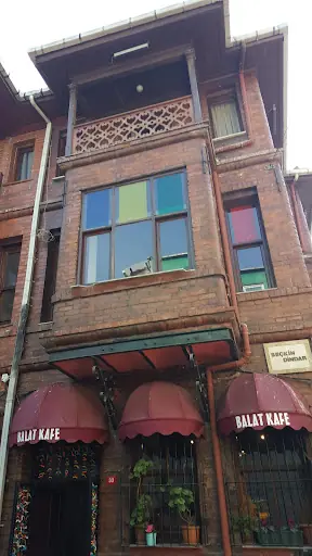 Sihirli Eller Balat Bayan Kuaförü 4
