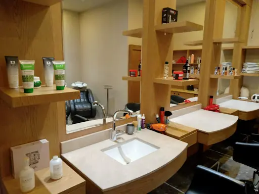 Bz Hair Dresser Bay Bayan Kuaförü ELİTE WORLD GRAND HOTEL BASIN EKSPRES – Gelin Kuaförü, Küçükçekmece, İstanbul (4. fotoğraf)