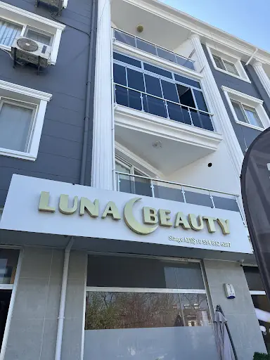 Luna Beauty