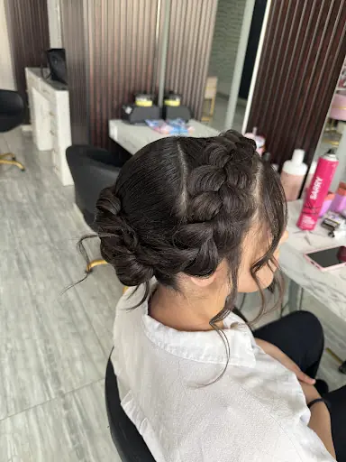 Midyat Nora güzellik ve kuaför salonu 4