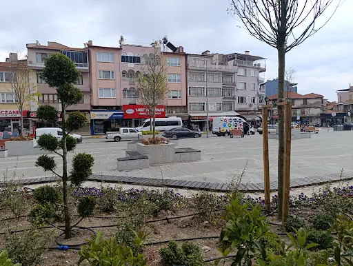 Kent Meydanı 2