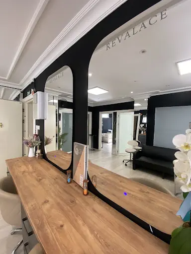 REVALACE Hair System Studio 3