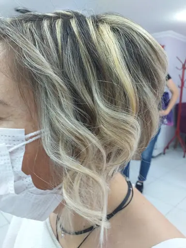 Okan Sibel Bayan Kuaför Salonu 3