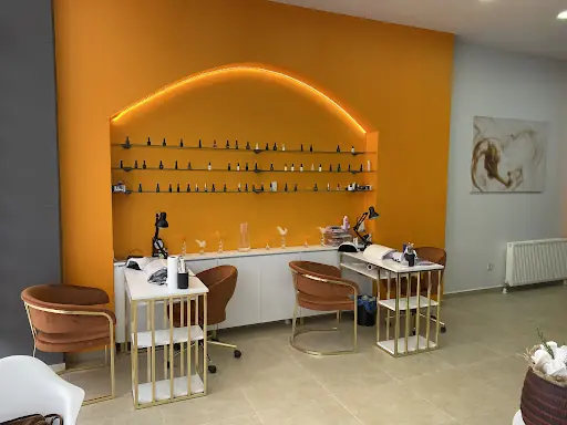 Sena Özkan Beauty - Protez Tırnak - Nail Art – Tırnak / Nail Studio, İstanbul (5. fotoğraf)