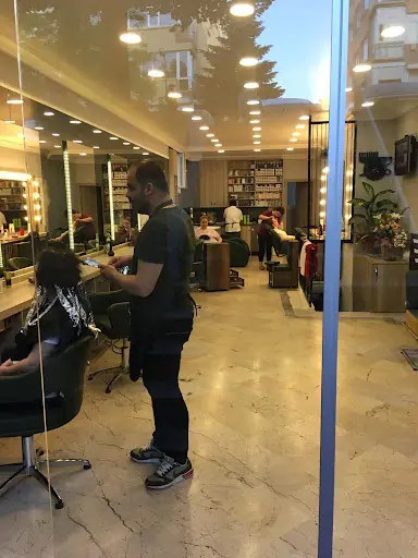Cesur Şahman Bayan Kuaförü 3