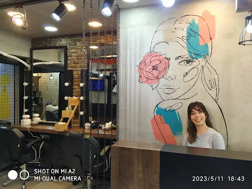 NORA HAİR MAKEUP bayan kuaförü 2