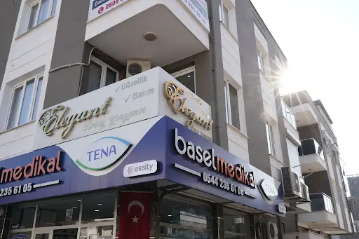 Elegant Güzellik Simay Yorgancı