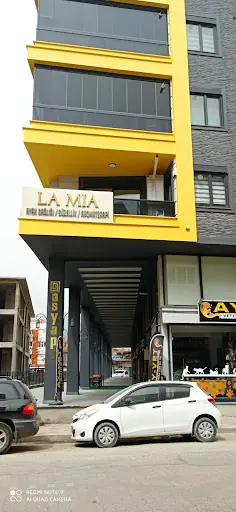 Lamia Ayak Sağlığı Merkezi ve Güzellik Salonu 3