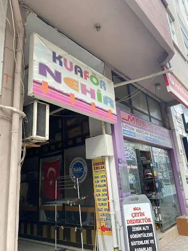 Nehir kuafor