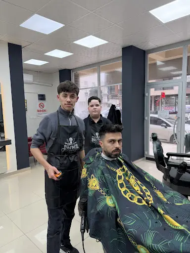 ES.MAKAS ERKEK KUAFÖRÜ 4