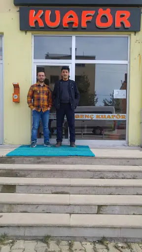 GENÇ KUAFÖR (Durmuş Kırhalı)