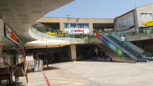 Urla Meydan Avm 2