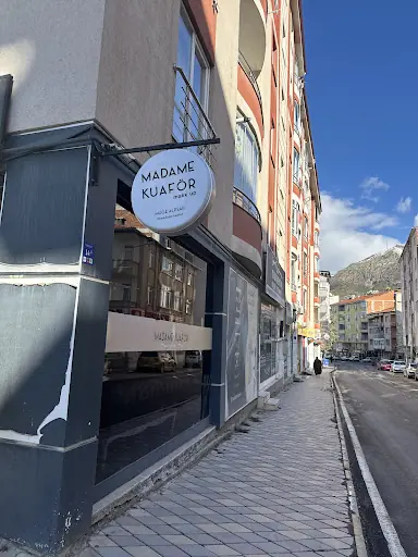 MADAME KUAFÖR 2