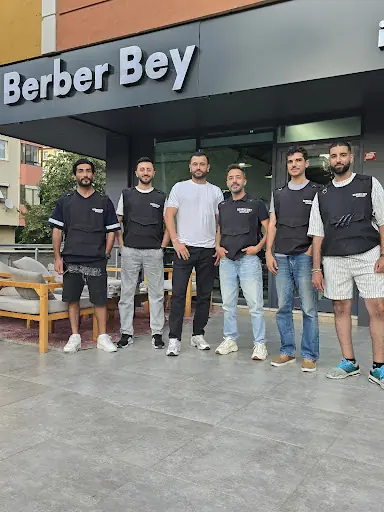 Berber Bey | İçerenköy Erkek Kuaförü 2