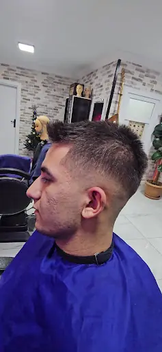 Serkan Erkek kuaförü 3