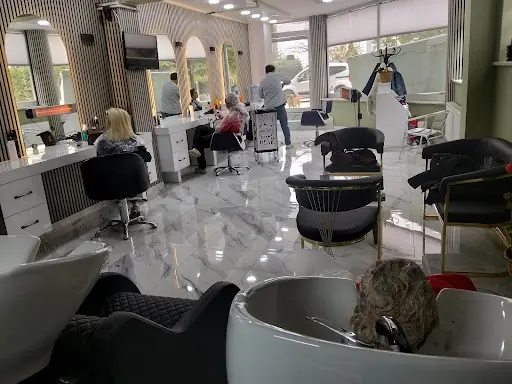 Salon Buu Bayan Kuaförü 2